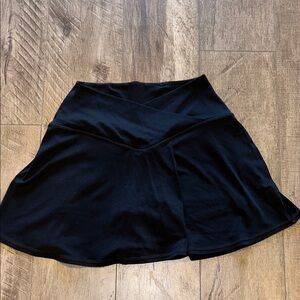 OFFLINE BY AERIE SKORT SIZE MEDIUM BLACK